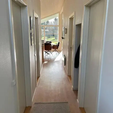 Lækkert I Gåafstand Til By Og Feriehus Bøtø By